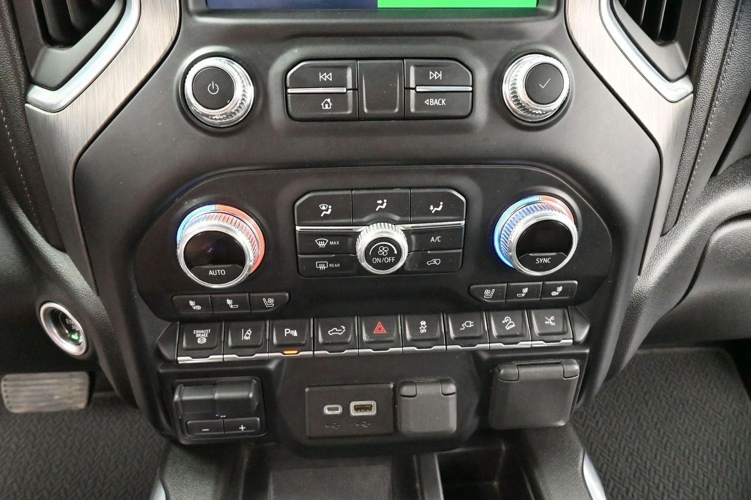 Used 2022 Hunter Metallic GMC Denali image 25