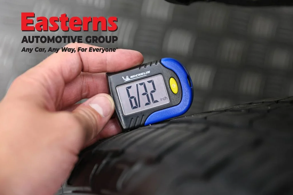 Used 2023 Black Jeep Altitude image 30