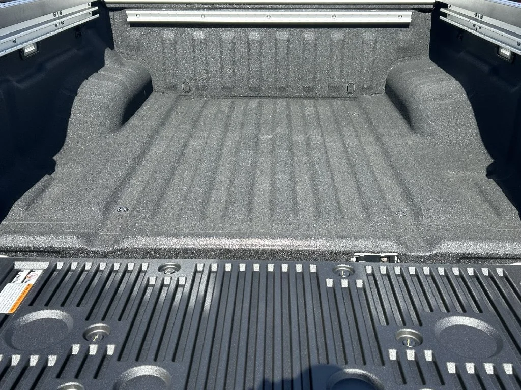 New 2027 Glacier White Nissan Crew Cab PRO-X® image 12