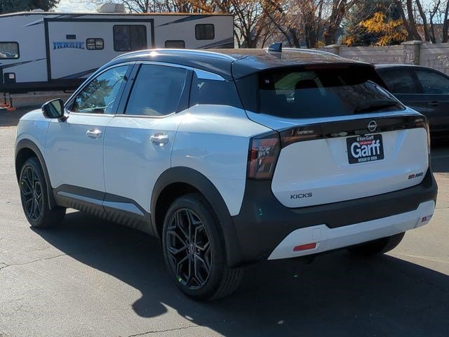New 2026 Aspen White TriCoat / Super Black Two-tone Nissan SR image 5