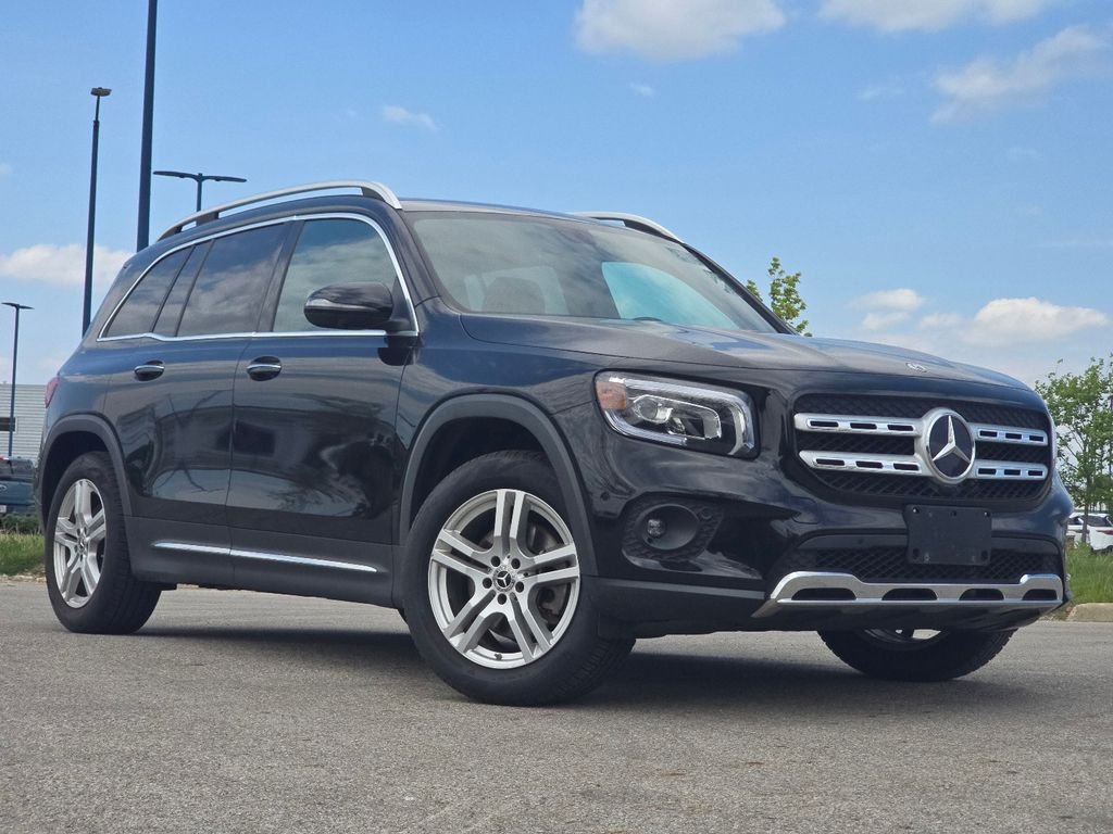 2023 Mercedes-Benz GLB GLB 250 4MATIC's photo