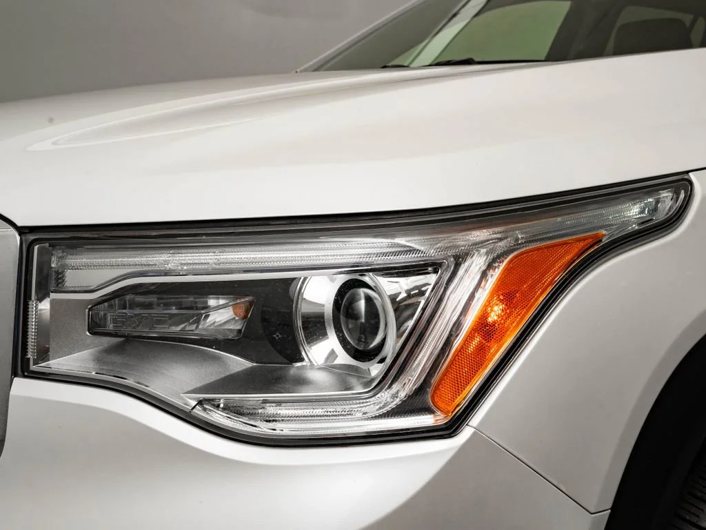 Used 2019 White Frost Tricoat GMC SLT-1 image 14