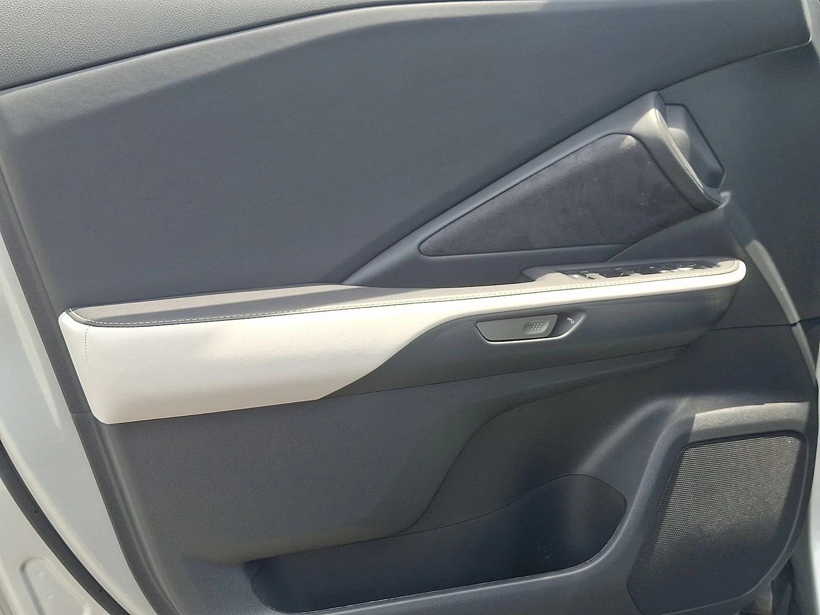 2026 Lexus TX 500h F-Sport Premium - Photo 8