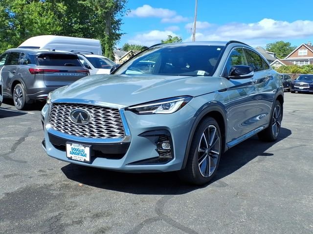 Used 2023 Gray INFINITI LUXE image 2