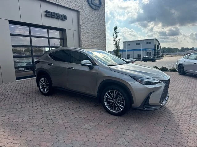 New 2026 Atomic Silver Lexus PREMIUM image 5