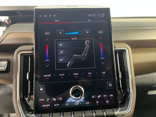 New 2026 Glacier White Tricoat GMC Denali Ultimate image 27