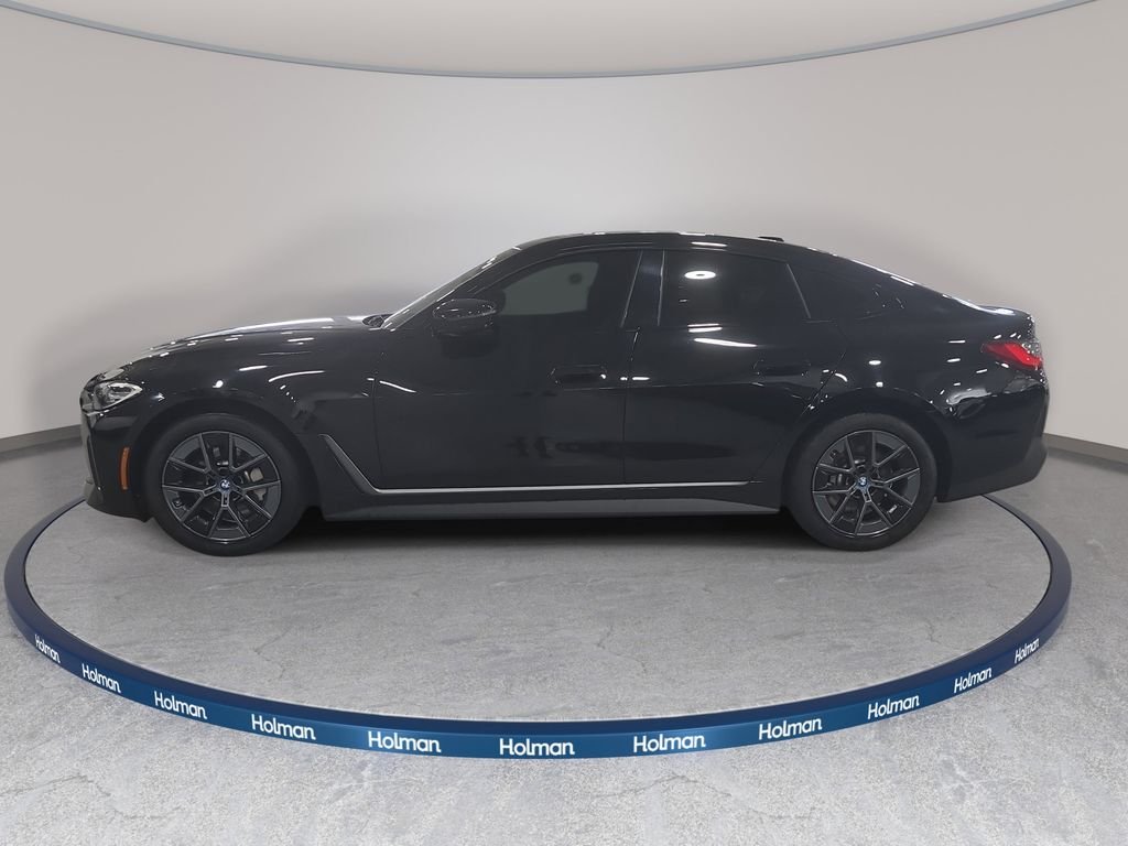 Used 2023 Jet Black BMW eDrive35 image 8