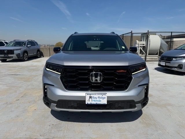 Used 2023 Gray Honda TrailSport image 2