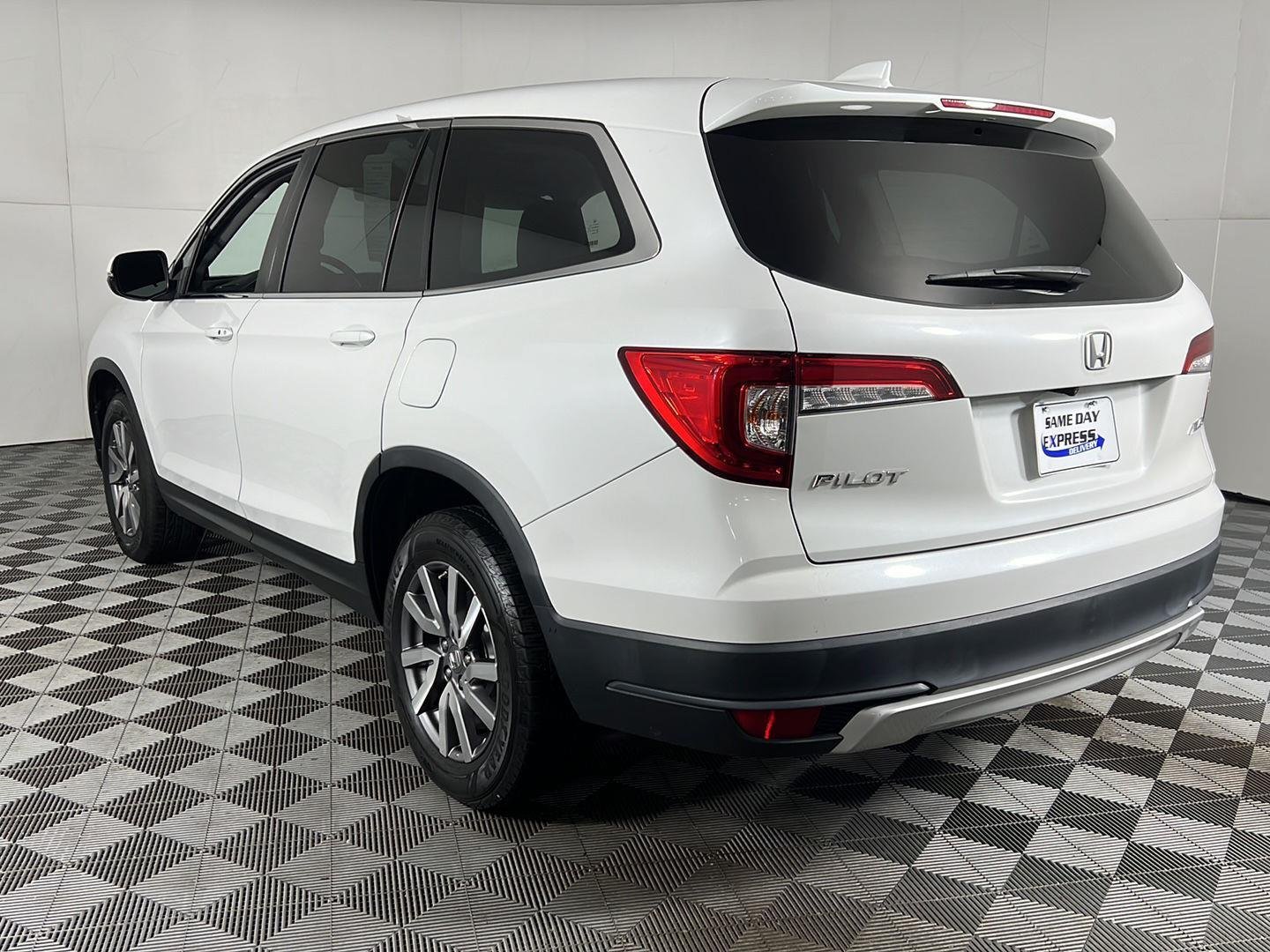Used 2021 Platinum White Pearl Honda EX-L image 27