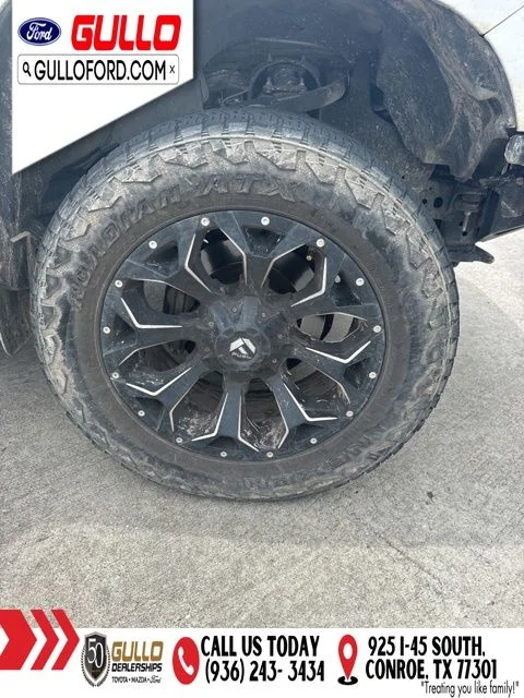 Used 2020 White Toyota SR5 image 8