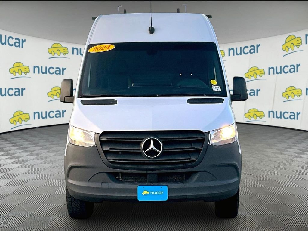 Used 2024 White Mercedes-Benz Crew 170 WB image 2