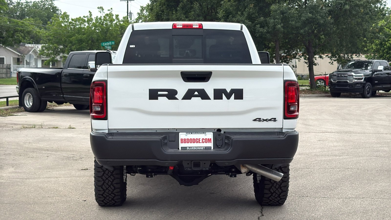 New 2026 Bright White Clear-Coat Exterior Paint RAM Tradesman image 6