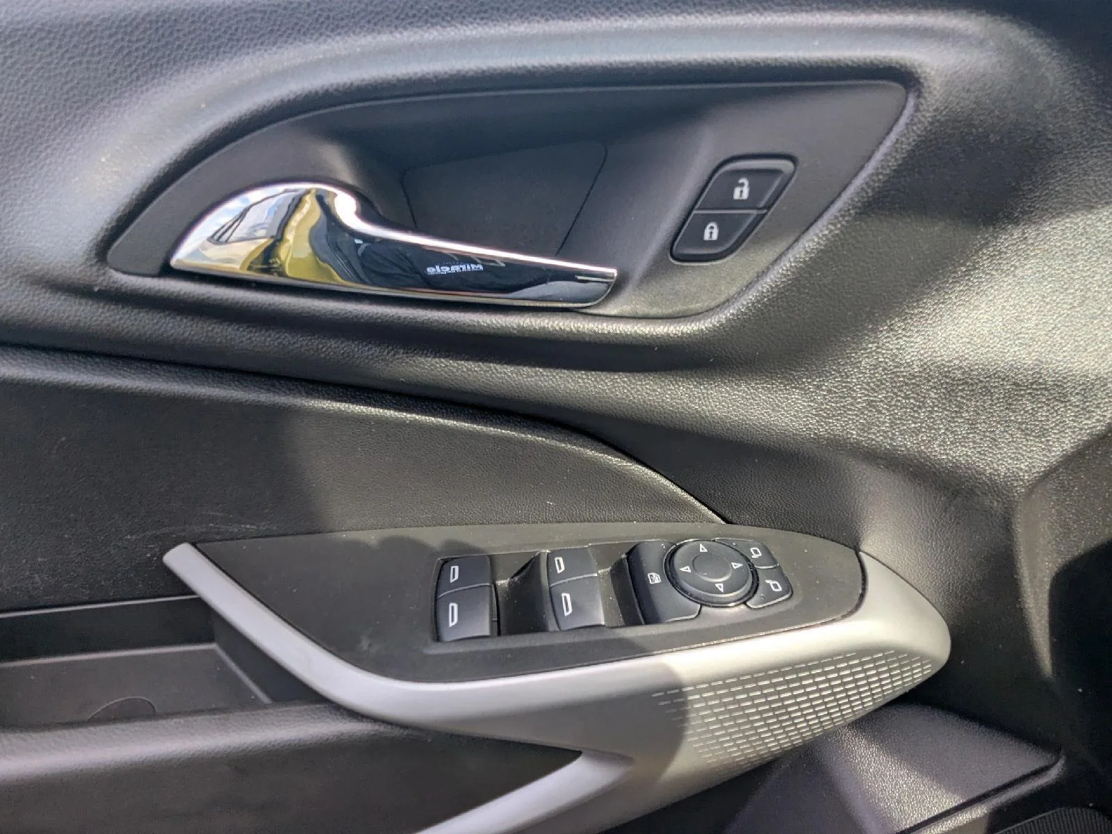 Used 2024 Nitro Yellow Metallic Chevrolet 1RS image 24