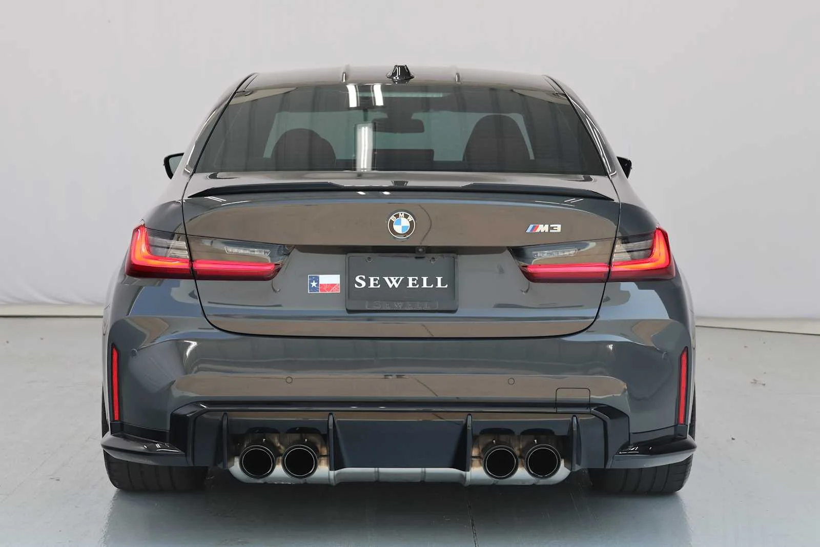 Certified Used 2025 Dravit Grey Metallic BMW  image 9