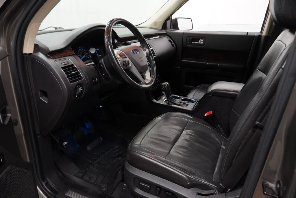 Used 2013 Gray Ford Limited image 9