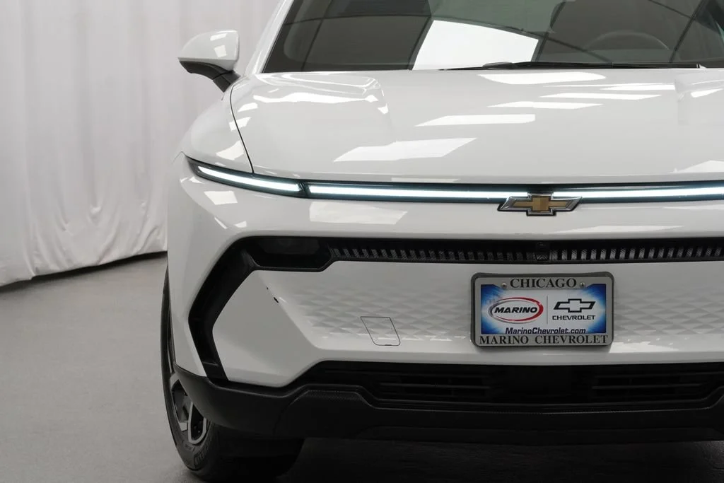 New 2026 Summit White Chevrolet LT image 32