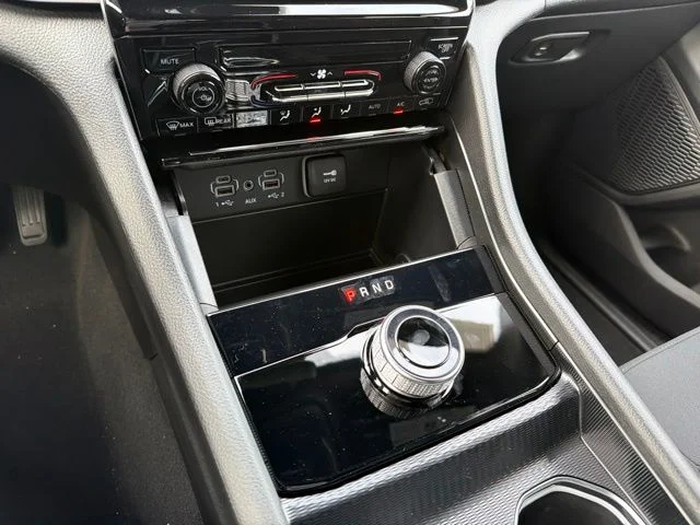 New 2026 White Jeep Laredo image 17