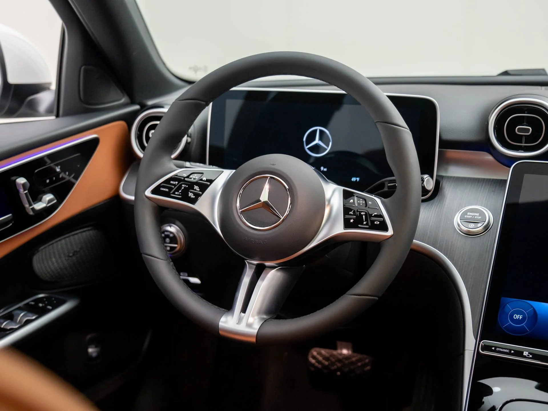 New 2026 White Mercedes-Benz C 300 image 11