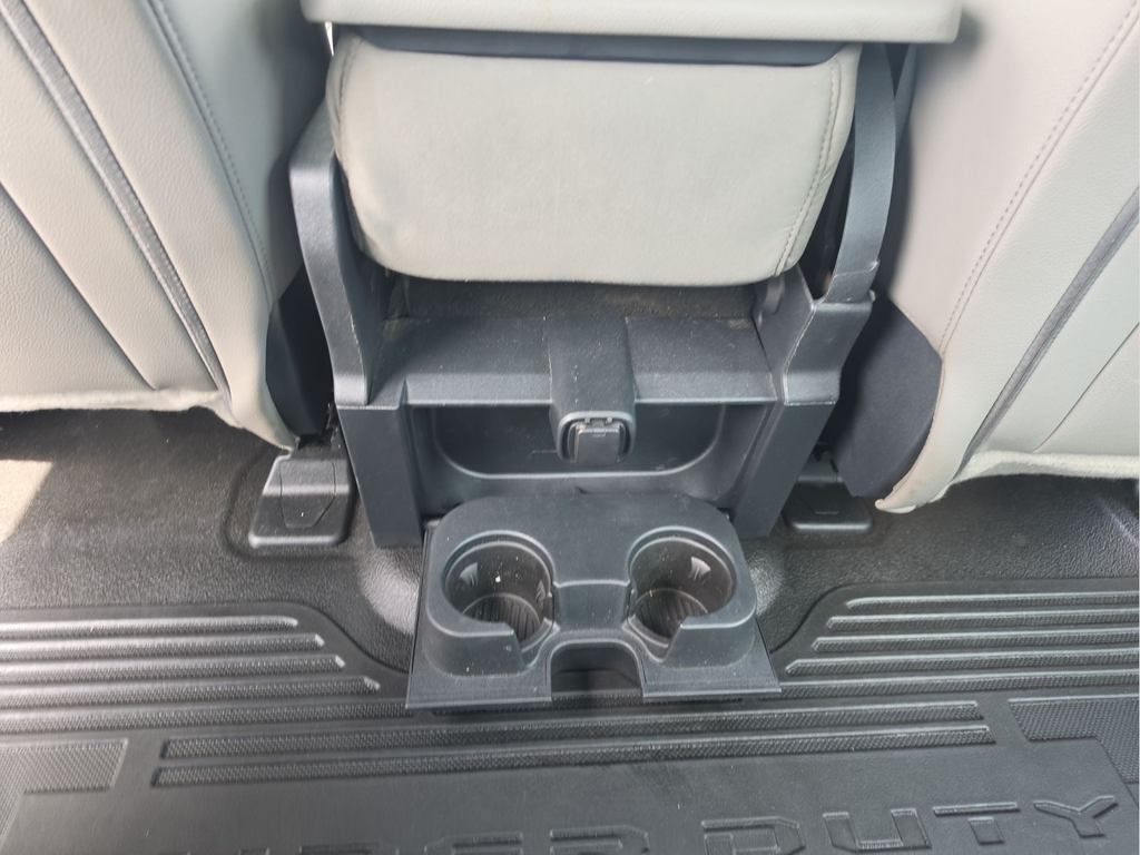 Used 2022 Oxford White Ford XL image 18
