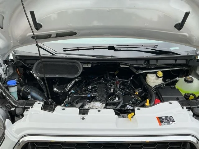 New 2026 Oxford White Ford Base image 27