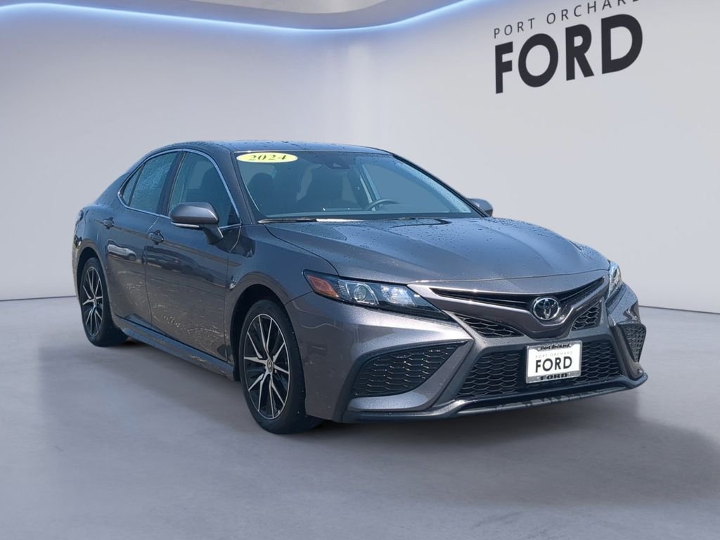 Used 2024 Predawn Gray Mica Toyota SE image 9