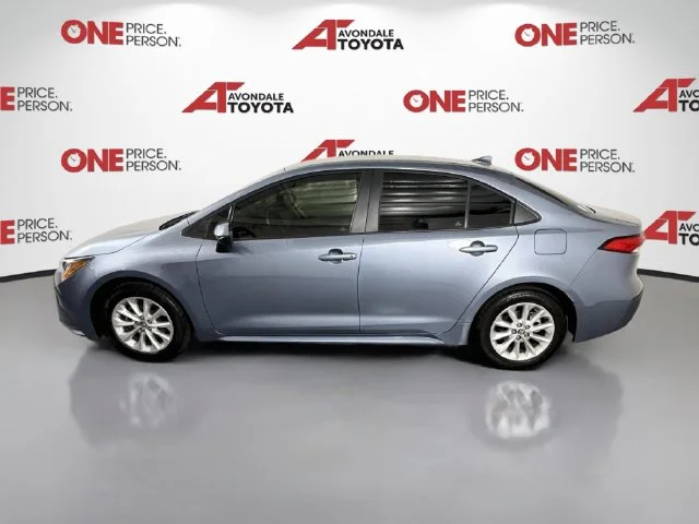 Certified Used 2022  Toyota LE image 5