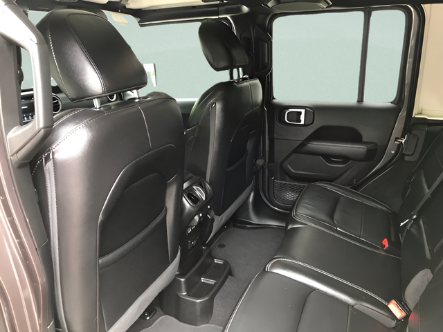Used 2020 Gray Jeep Unlimited Sahara image 12