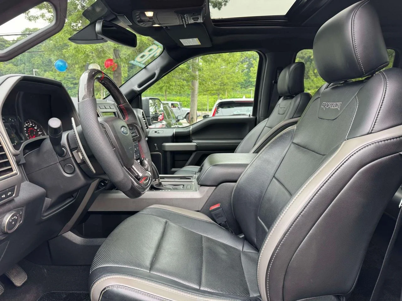 Used 2018 Magnetic Ford Raptor image 19