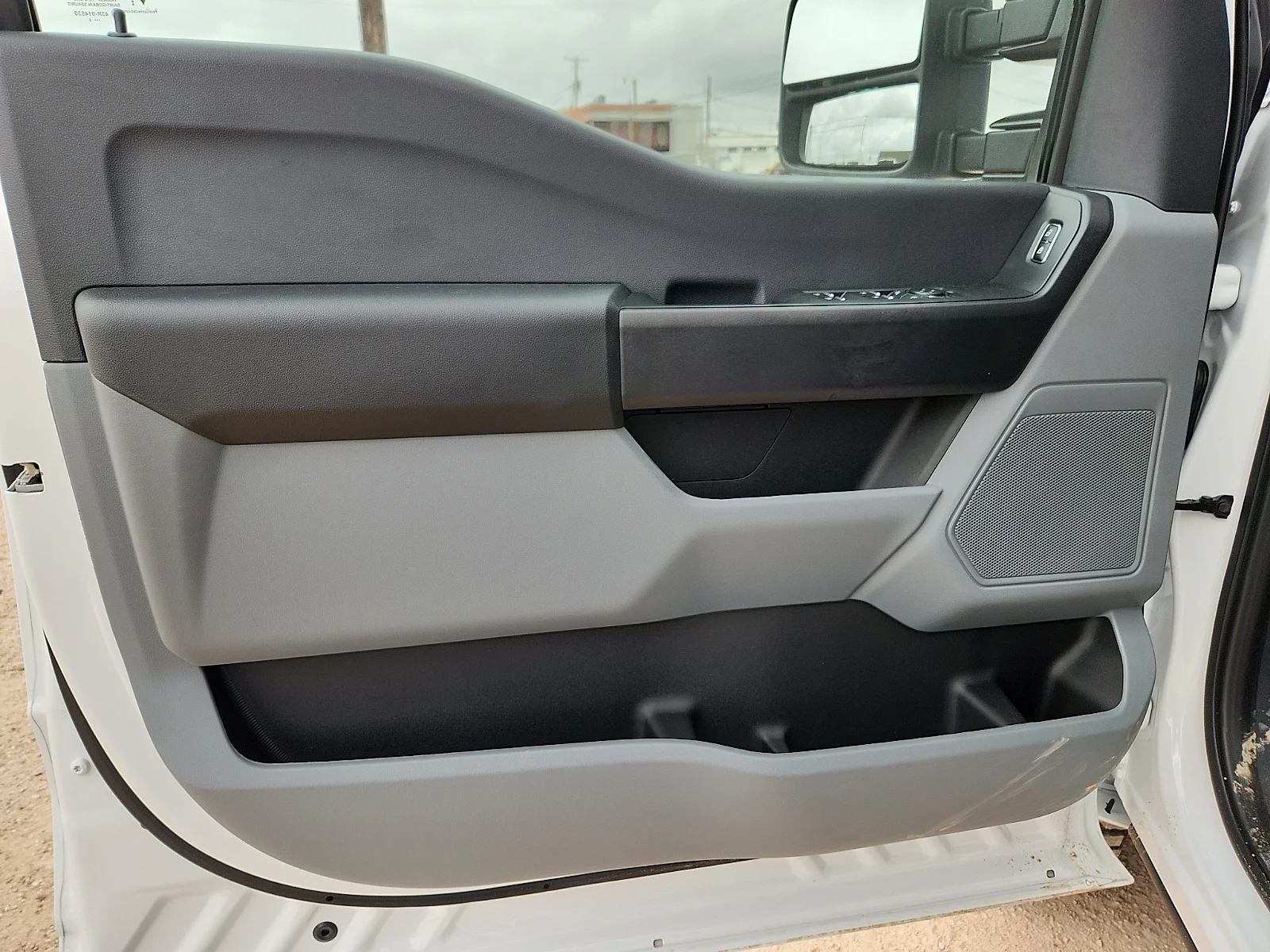New 2026 Oxford White Ford F-250® XL image 14