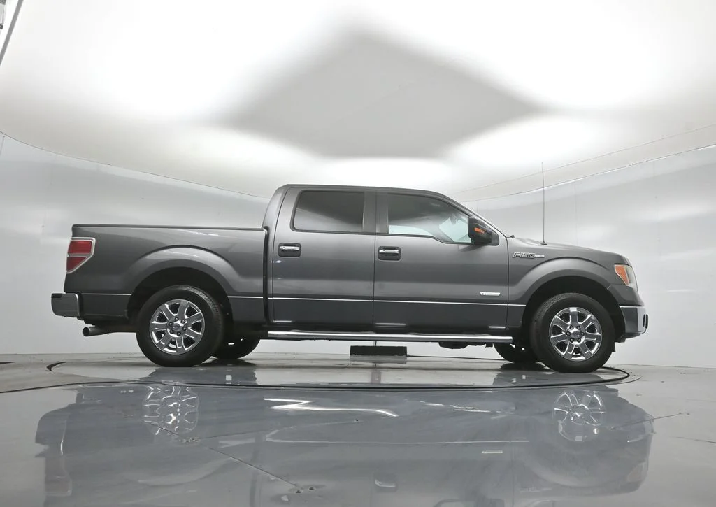 Used 2013 Gray Ford XLT image 42