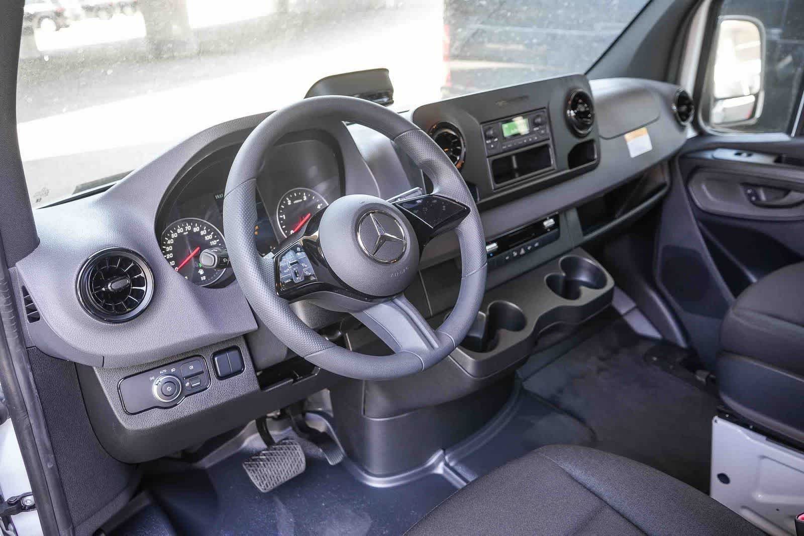 New 2026 Arctic White Mercedes-Benz RWD 2.0L I4 Diesel Turbocharged High Output image 48