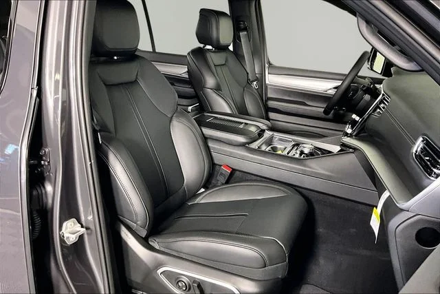 New 2026 Gray Jeep Upland image 12
