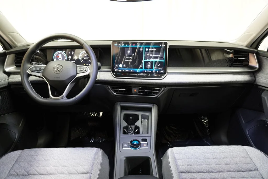 New 2026 Pure White Volkswagen 2.0T S image 13
