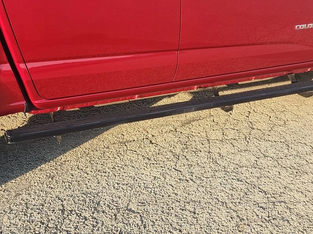 Used 2017 CAJUN RED TINTCOAT Chevrolet 4WD Z71 image 5