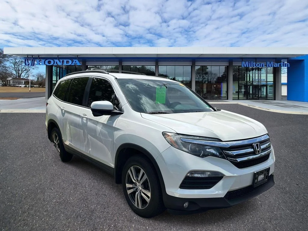 2017 Honda Pilot 4WD EX's photo