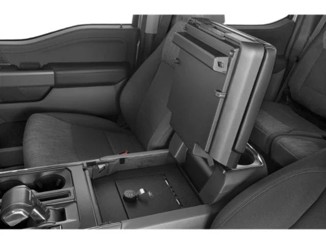 Used 2024 Gray Metallic Ford XLT image 16