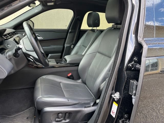 Certified Used 2024 Santorini Black Metallic Land Rover Dynamic SE image 7