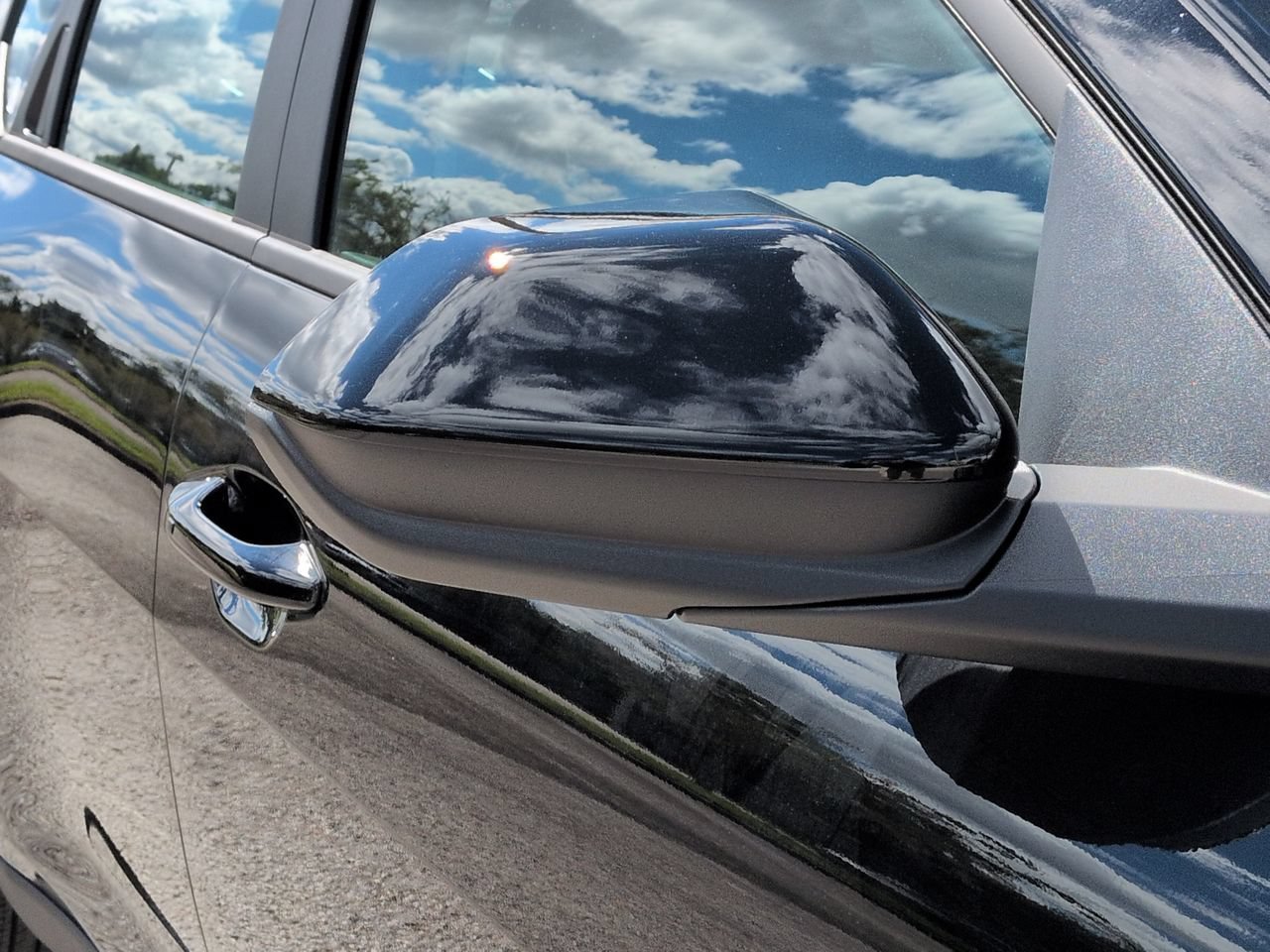 New 2027 Aurora Black Pearl Kia LXS image 13
