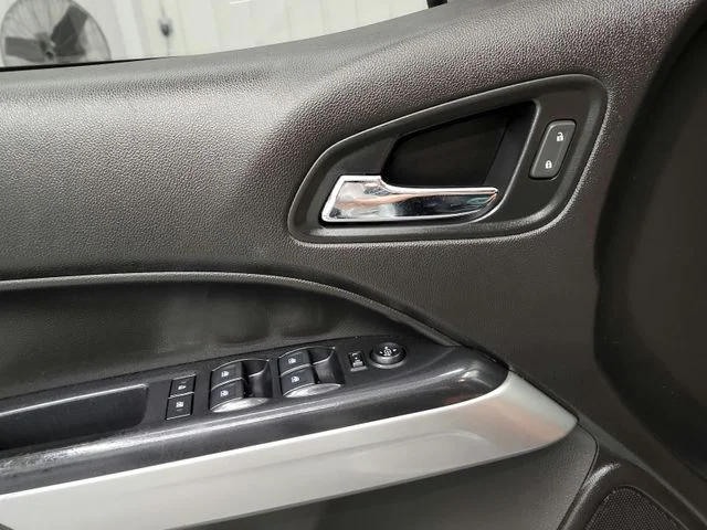 Used 2018 Silver Chevrolet LT image 24