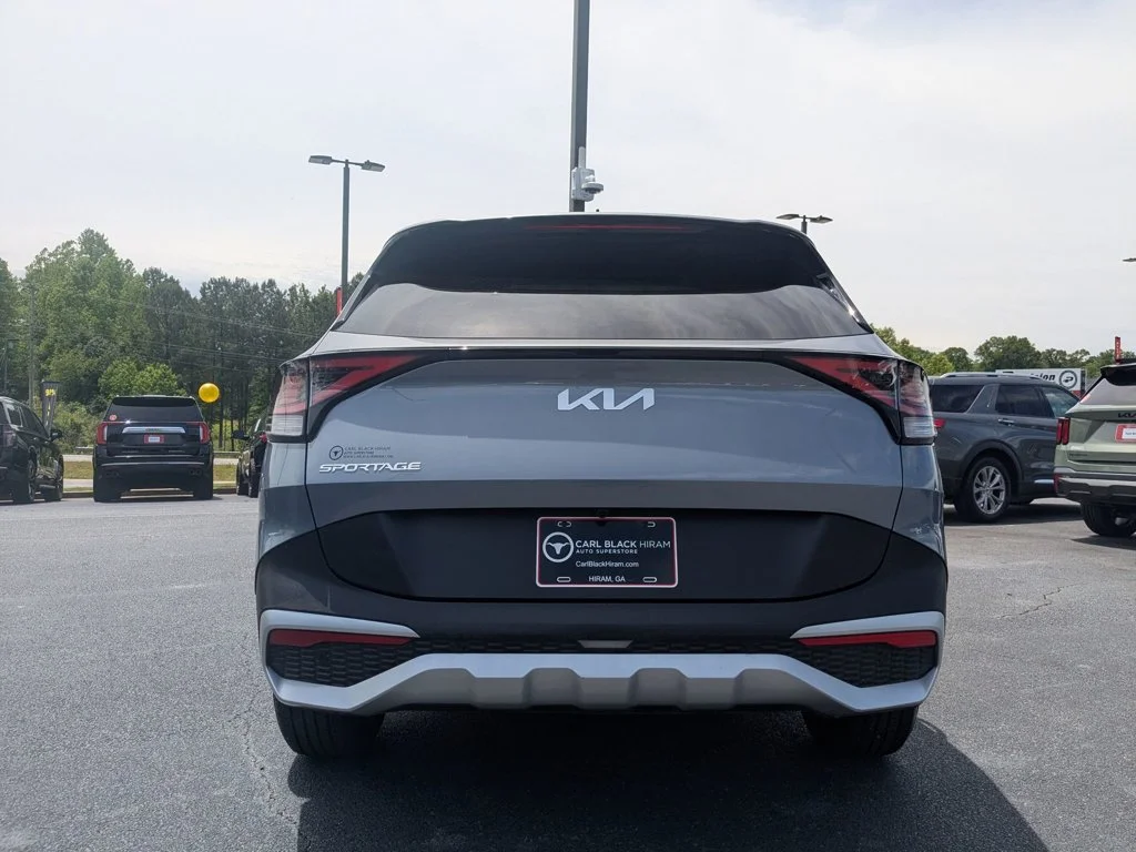Used 2025 Everlasting Silver Kia EX image 6
