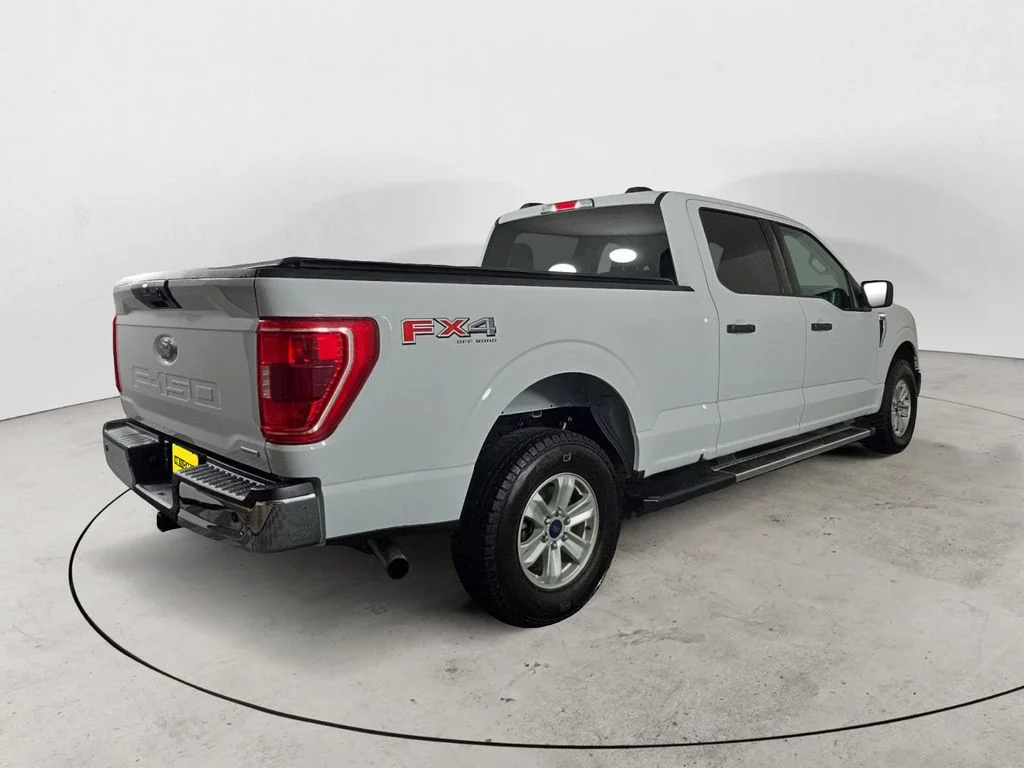 Used 2022 White Ford XLT image 5