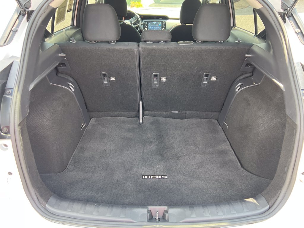 Used 2024 White Nissan SR image 11