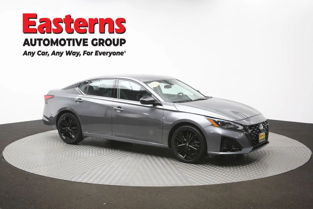 Used 2023 Gray Nissan 2.5 SR image 47