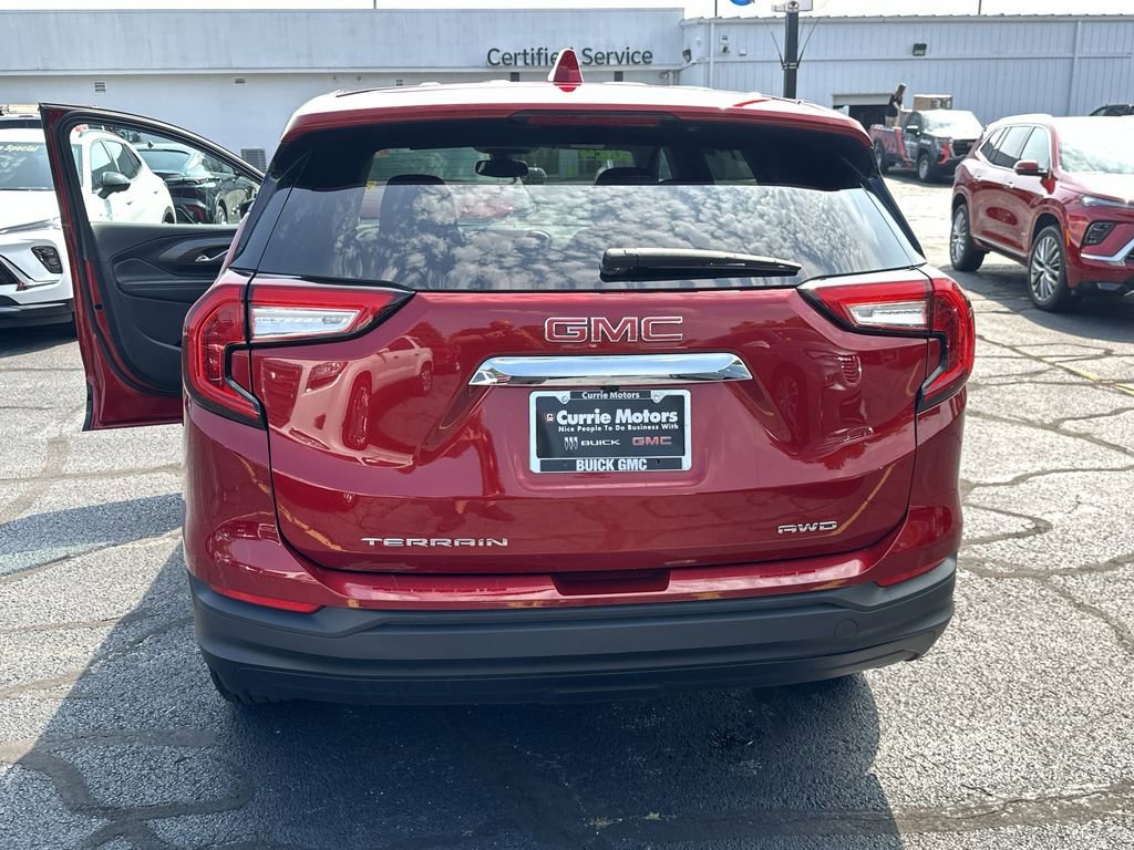 2024 GMC TERRAIN - Image 23