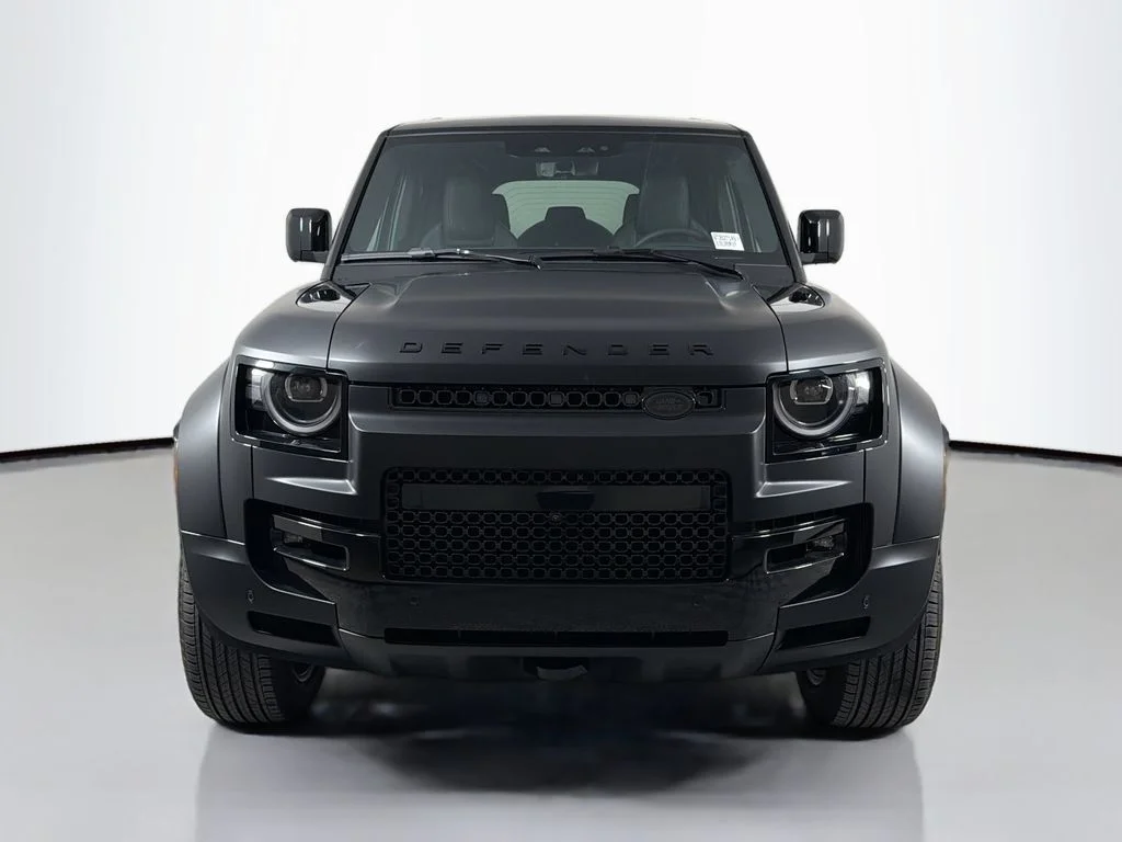 New 2026 Narvik Black Land Rover OCTA Black image 2