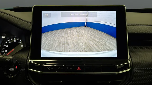 New 2026 Bright White Clear-Coat Exterior Paint Jeep Latitude image 12