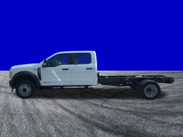 2025 Ford F-450 Super Duty Chassis Cab XL - Photo 7
