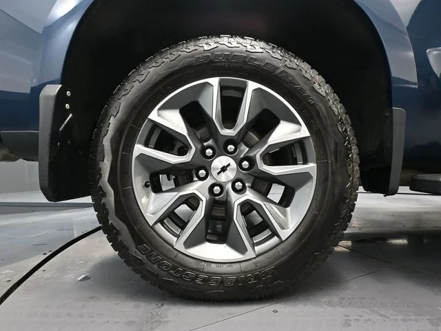 Used 2023 Blue Chevrolet RST image 17