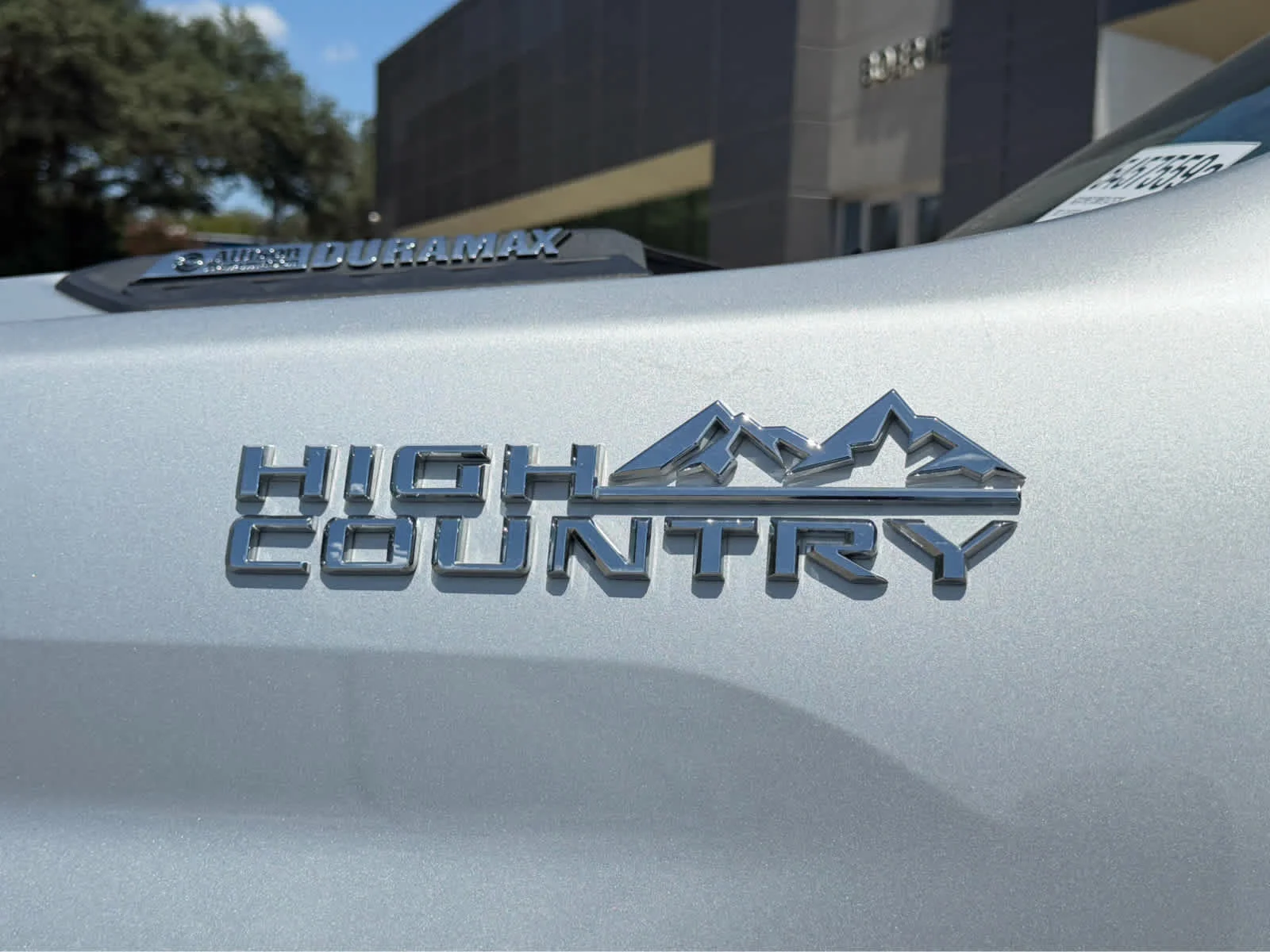 Used 2021 Silver Ice Metallic Chevrolet High Country image 8