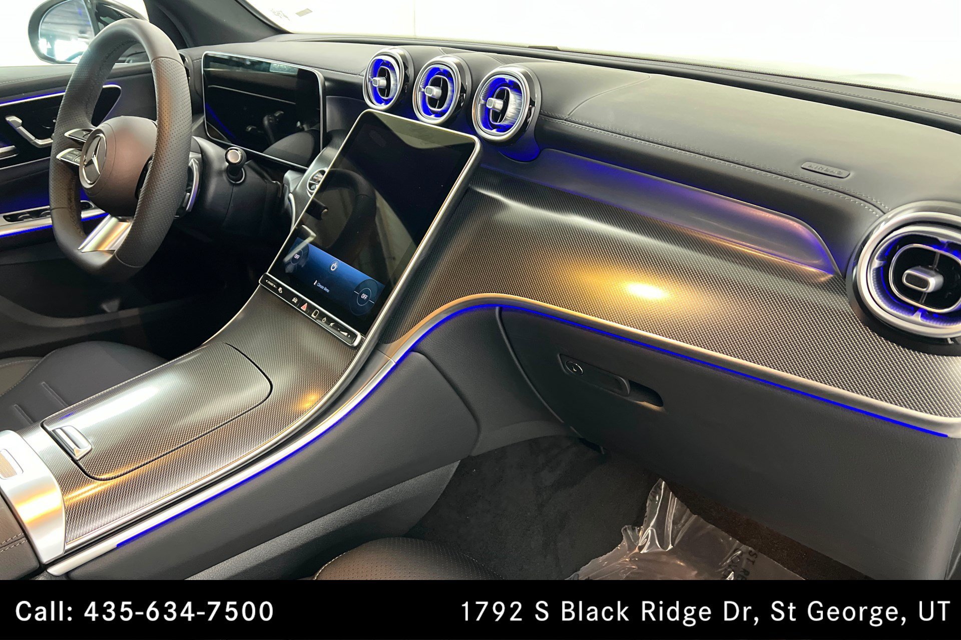 Used 2026 Black Mercedes-Benz GLC 300 image 25